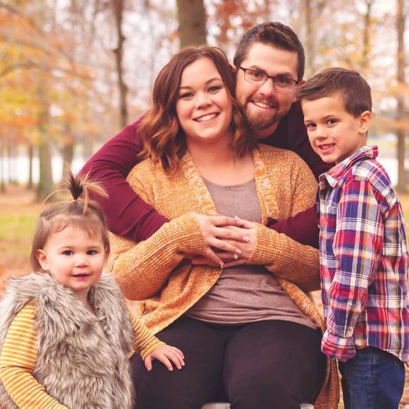 Meet your Posher, Amanda - Picture 1 of 1